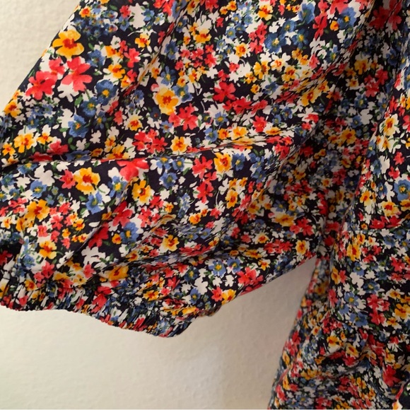 Women’s Old Navy XXL Floral Blouse with Puff Sleeves - Picture 2 of 7